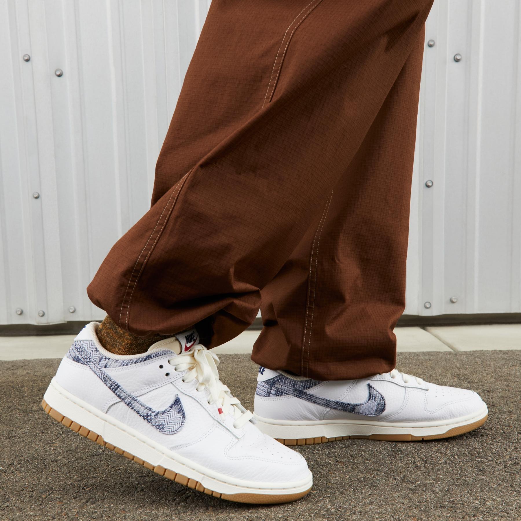 product/n/i/nike_fn6881-100-phsym001.jpg