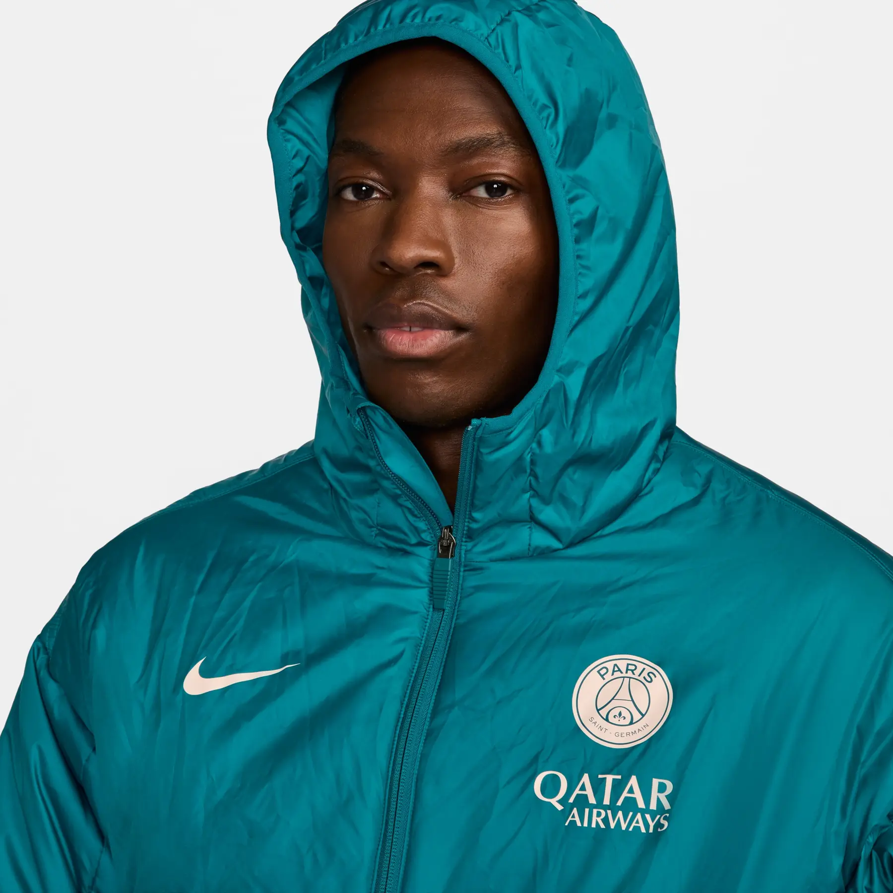 Nike's PSG Academy Pro SDF 2024/25 Long Hooded Puffer | Foot-Store