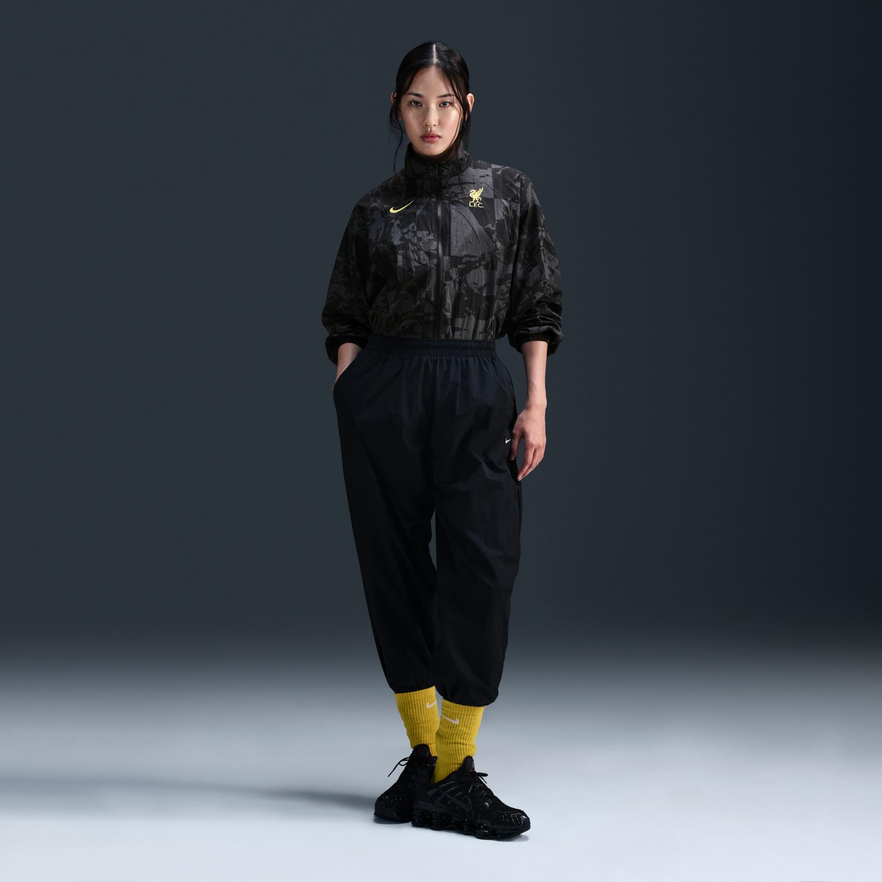 Third women's waterproof jacket Liverpool FC 2024/25 | Foot-Store