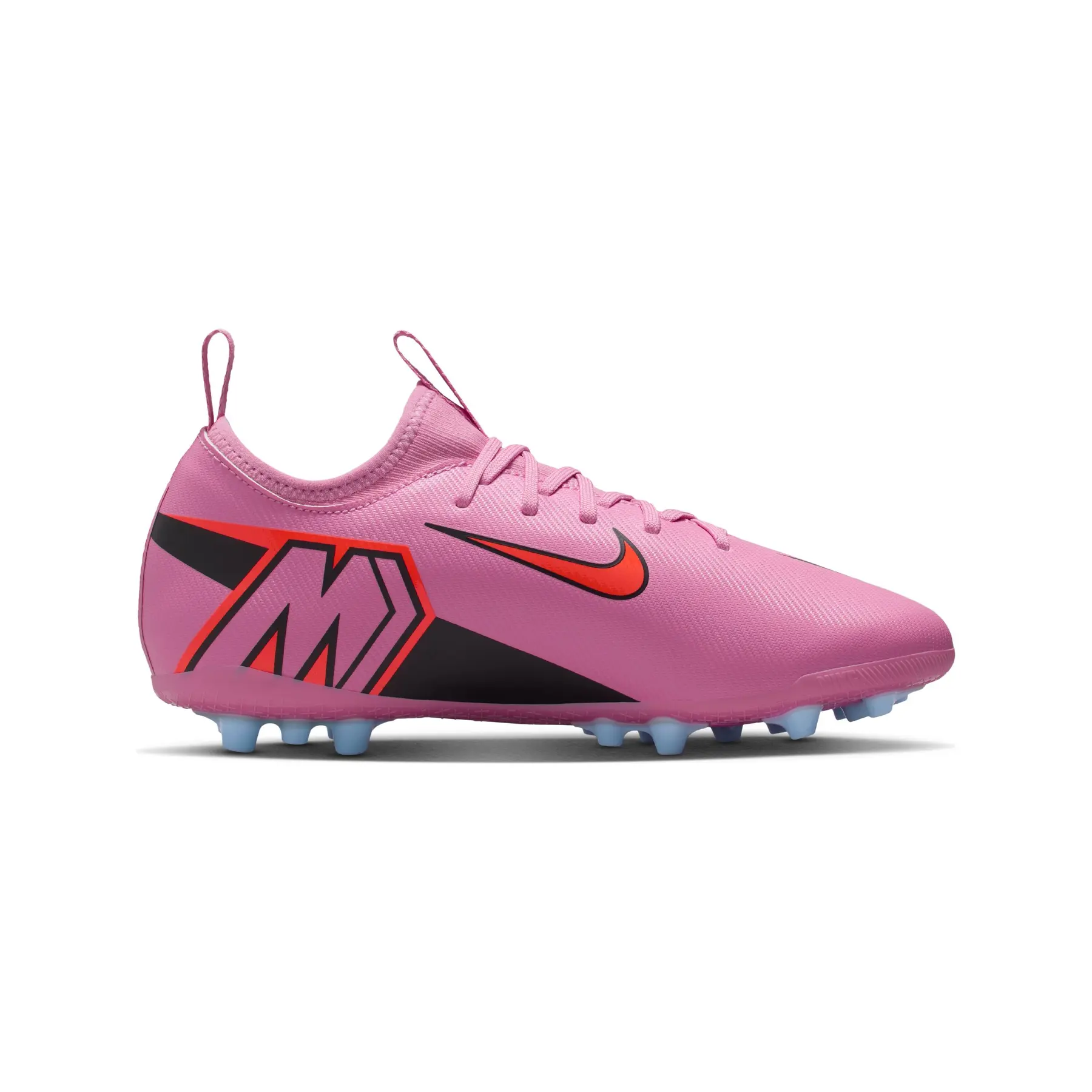 Crampons de football Mazino, taille 41, neufs à Djibouti
