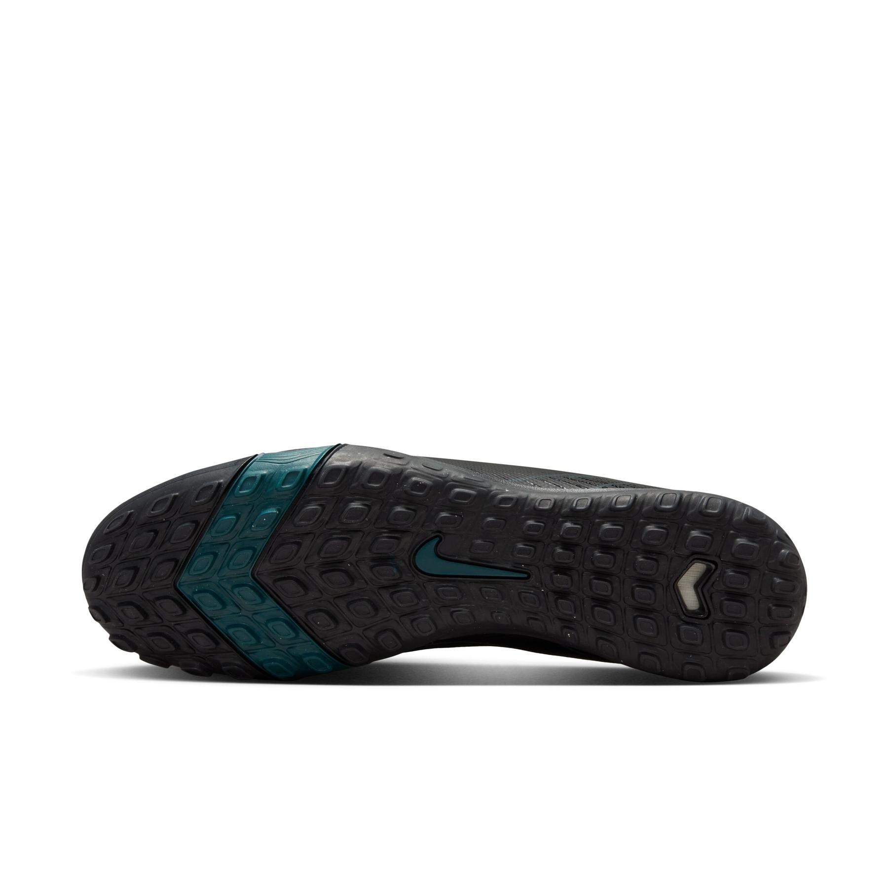product/n/i/nike_fq8449-002-phsuh000.jpg