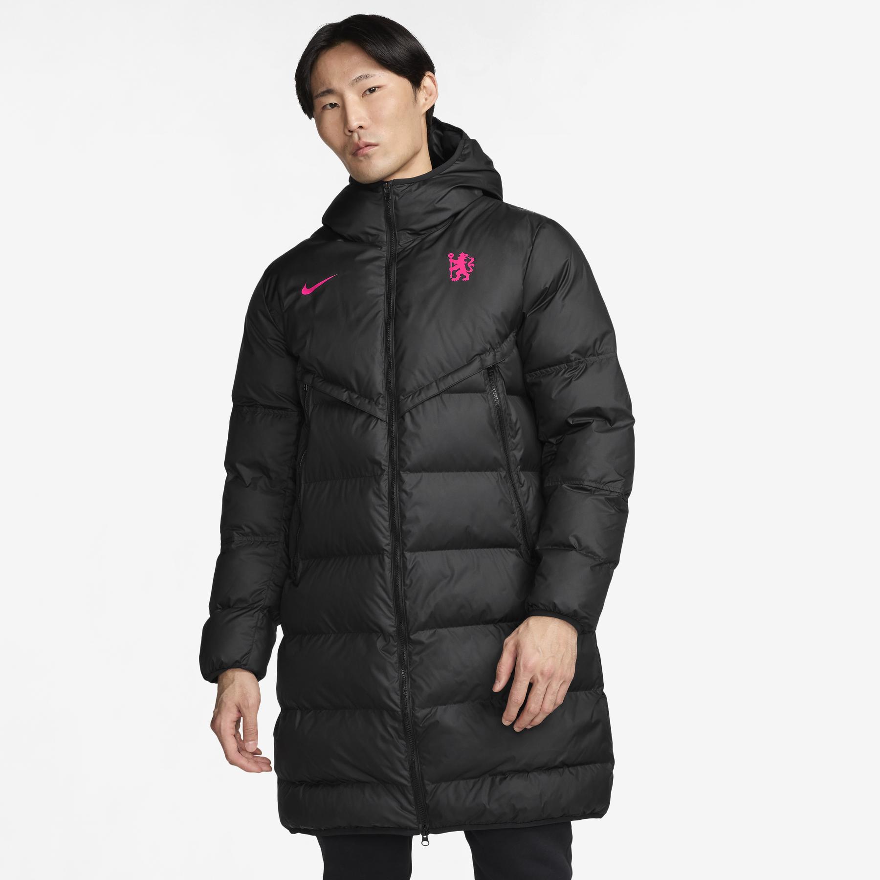 Nike's Chelsea Strike PrimaLoft® 2024/25 Long Puffer | Foot-Store