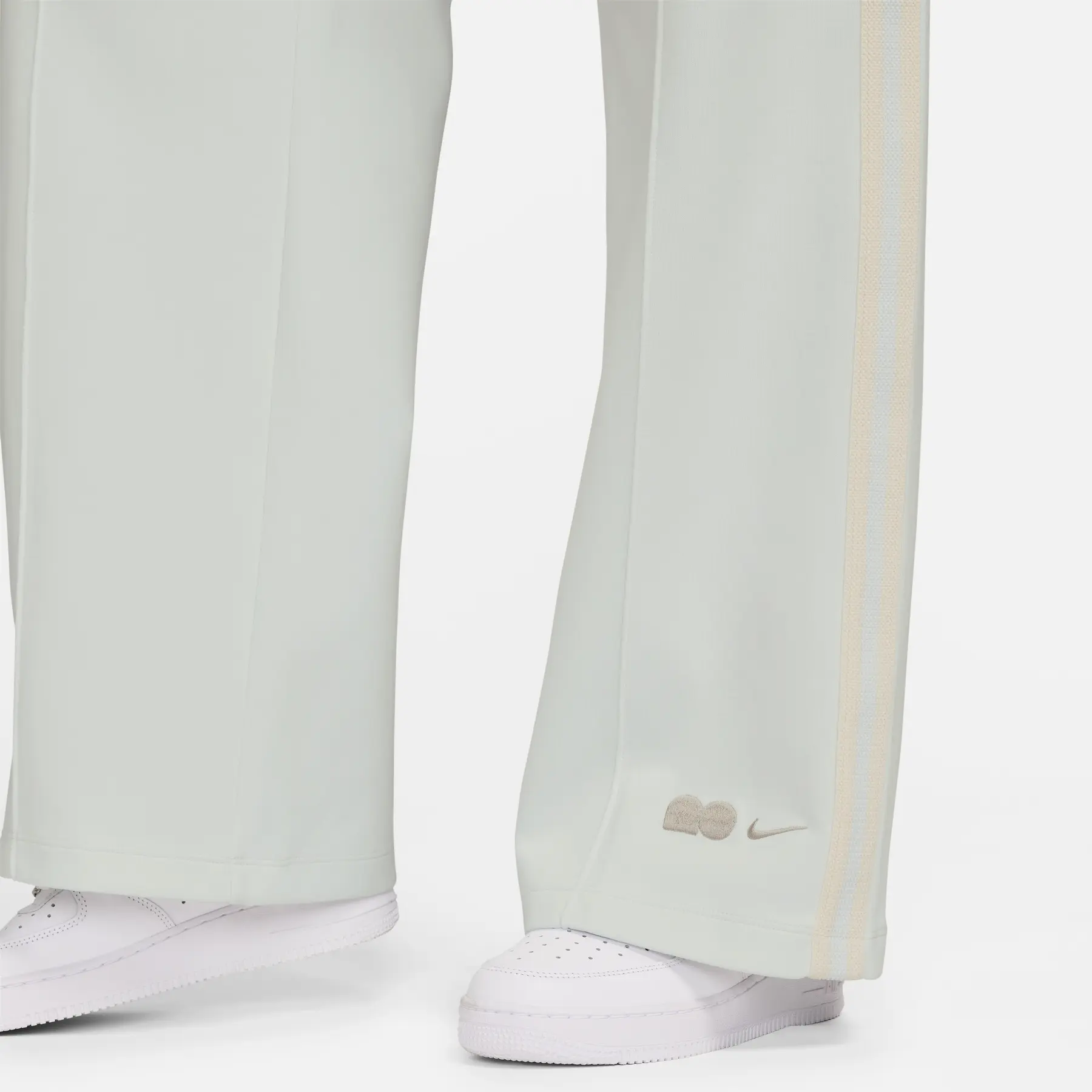 Women's joggers Nike Naomi Osaka | Foot-Store