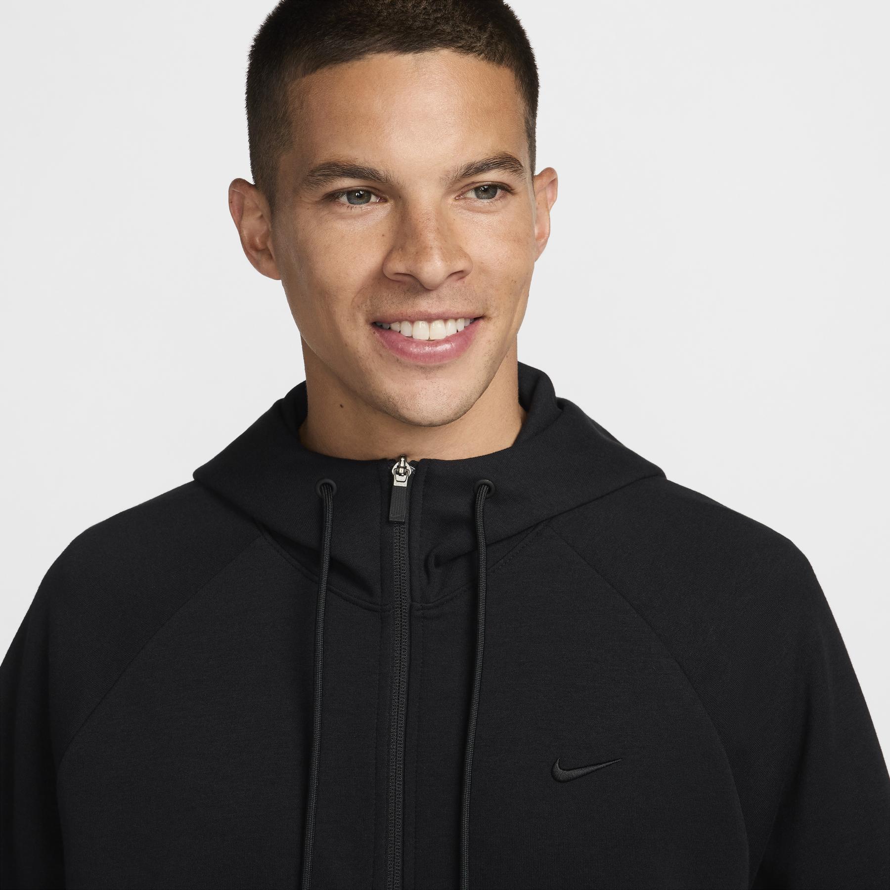 Zip-up hoodie Nike Primary | Foot-Store