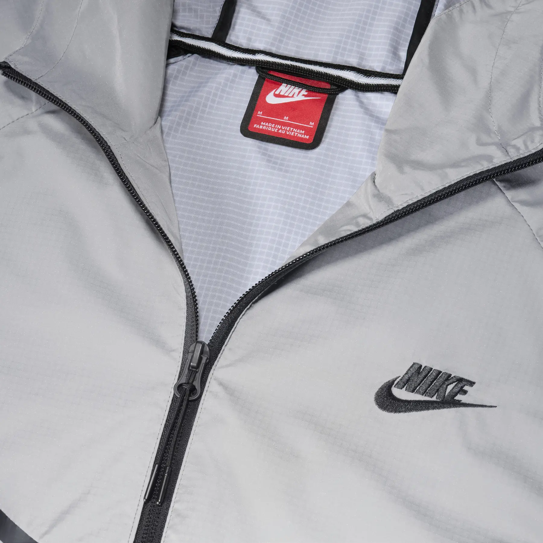 Reflective waterproof jacket Nike Tech | Foot-Store