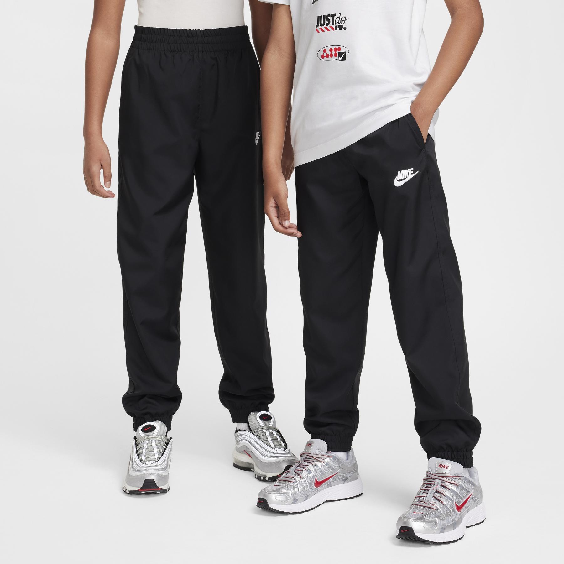 product/n/i/nike_hf8141-010_noir-blanc_7.jpg