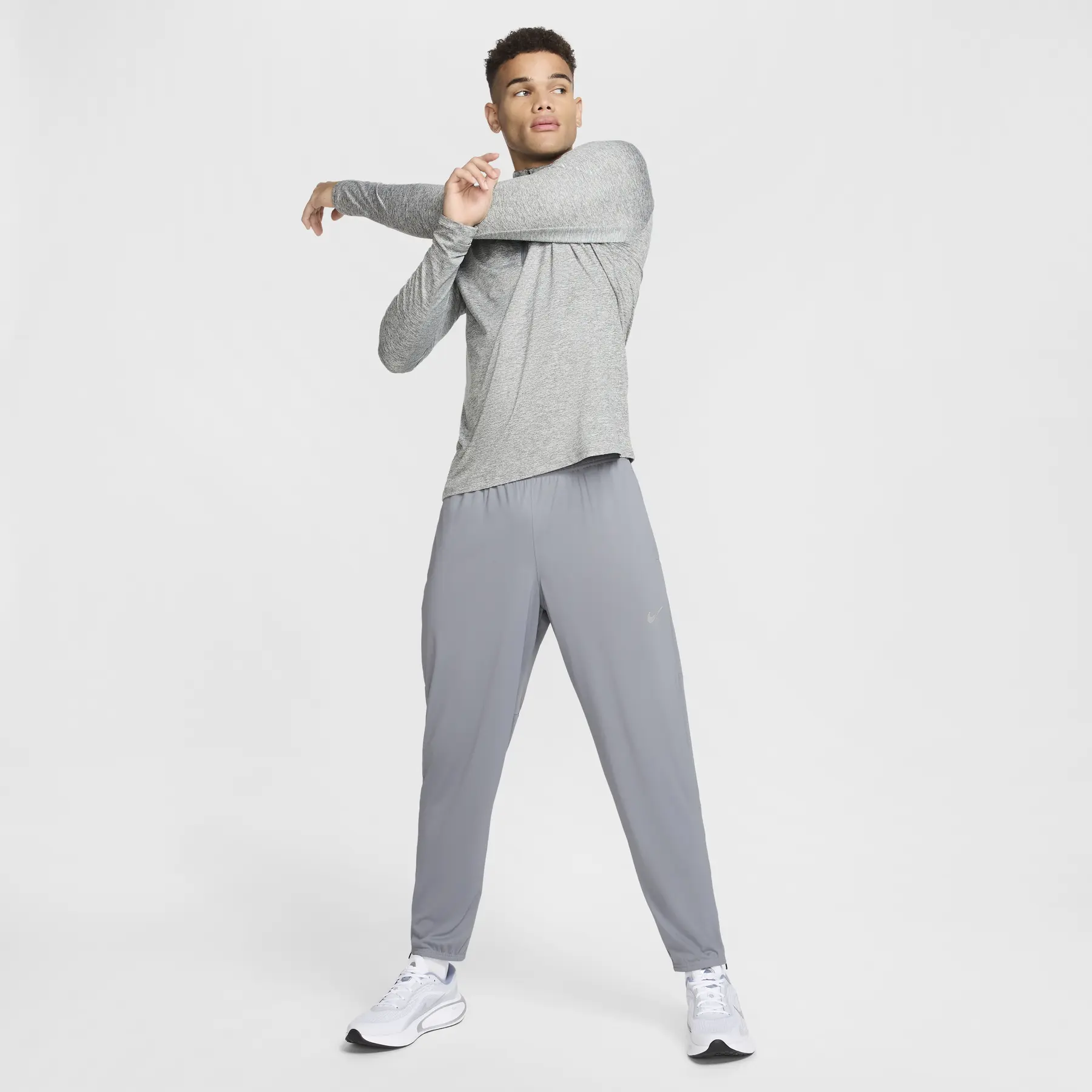 Waterproof Trousers Nike Challenger Dri-FIT | Foot-Store