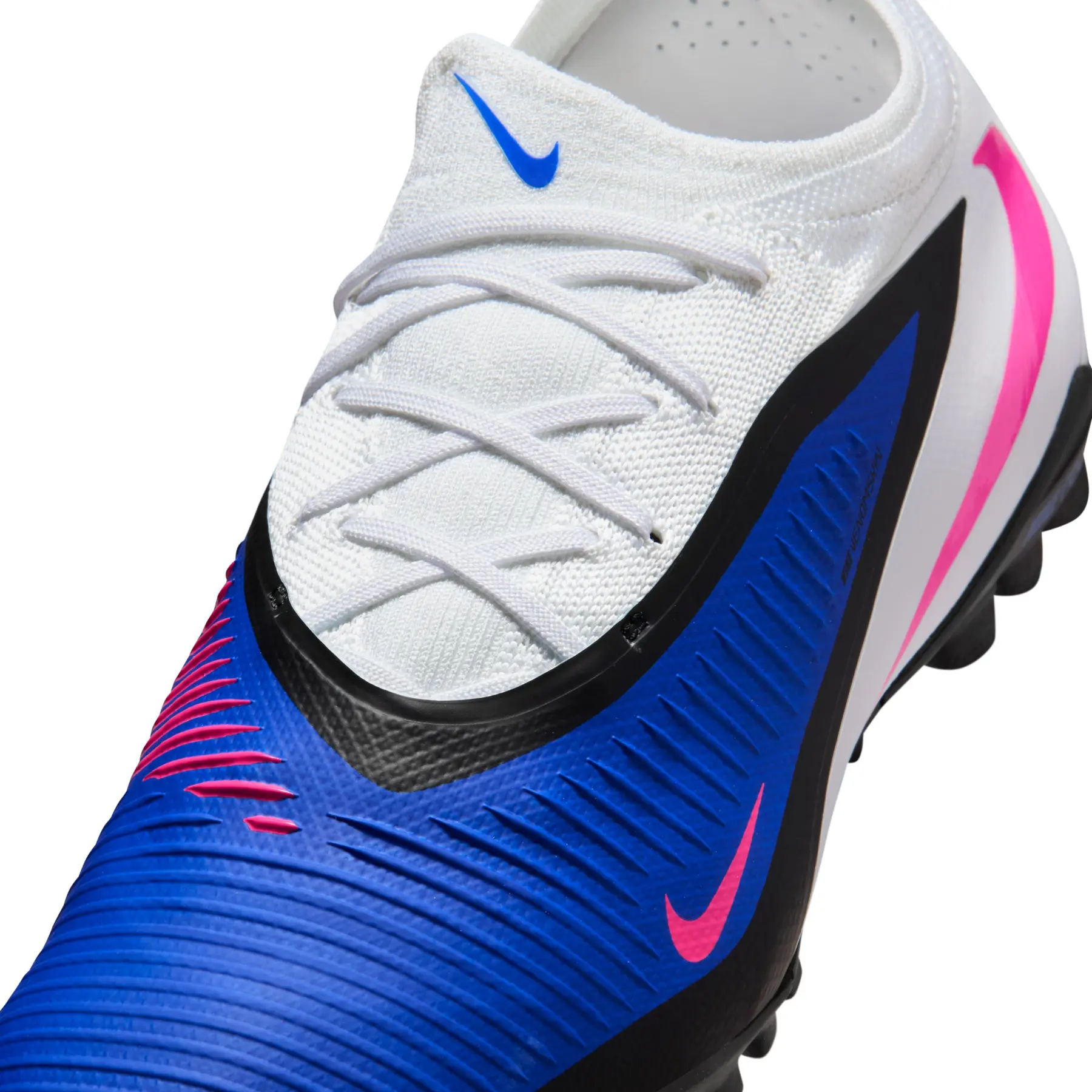 Football boots Nike Phantom 6 Low Pro TF | Foot-Store