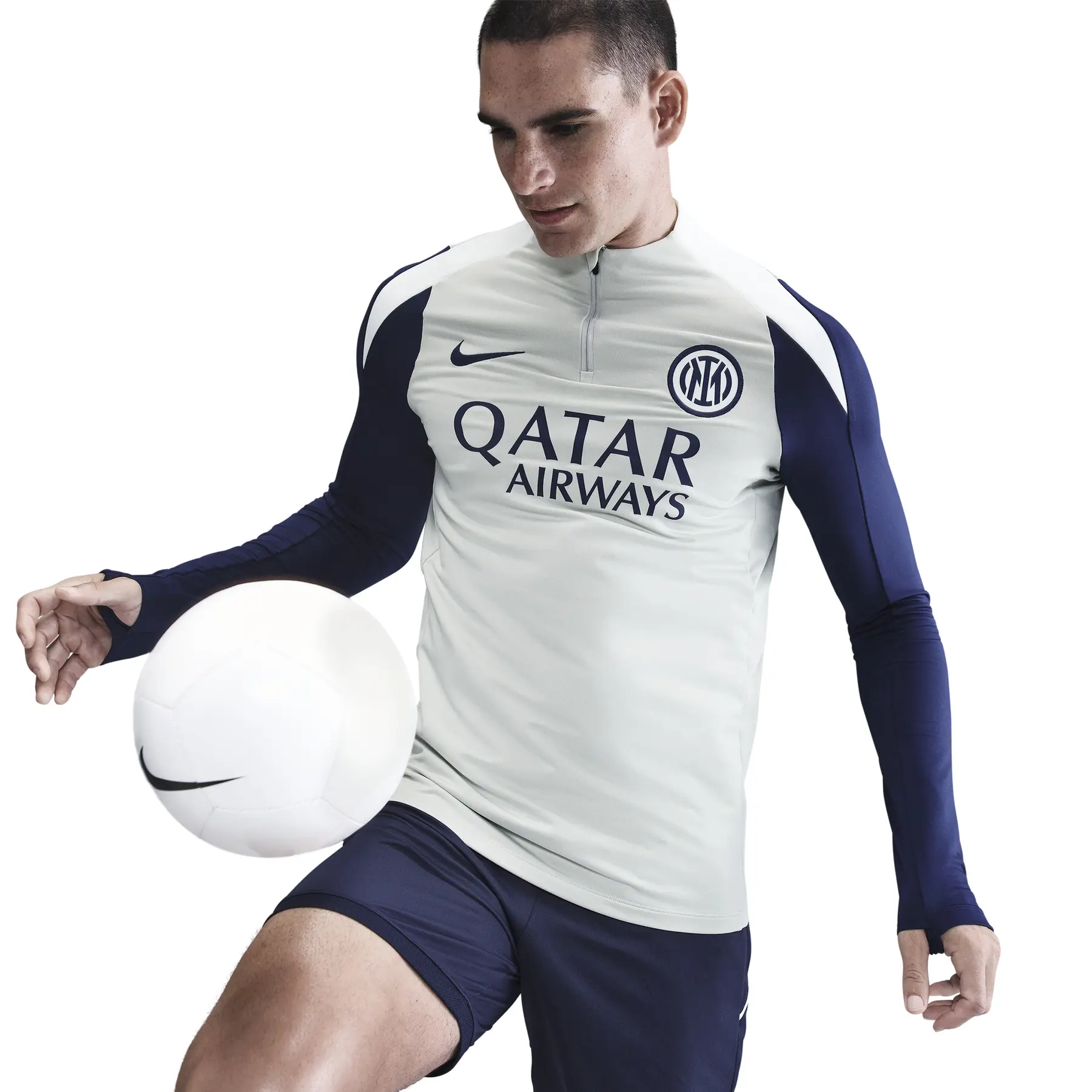 Inter Milan training top Strike 2025/26 | Foot-Store