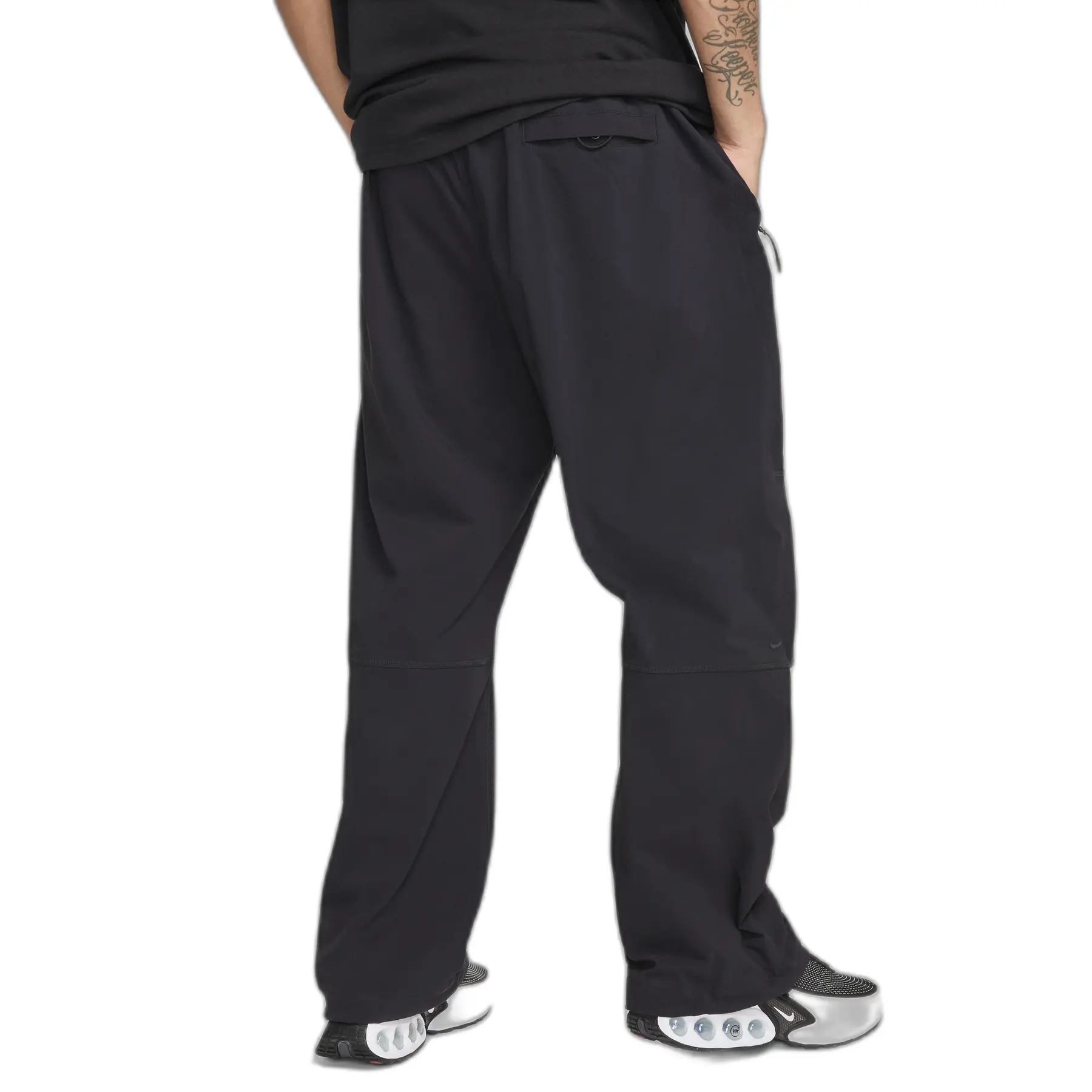 nike_hm7158-010_black-black-