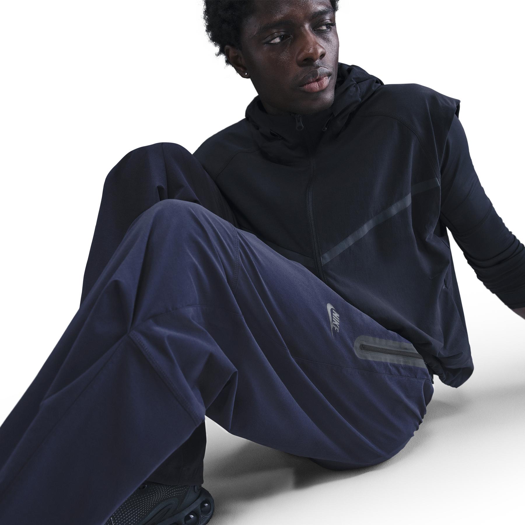 Oversized trousers Nike Tech | Foot-Store