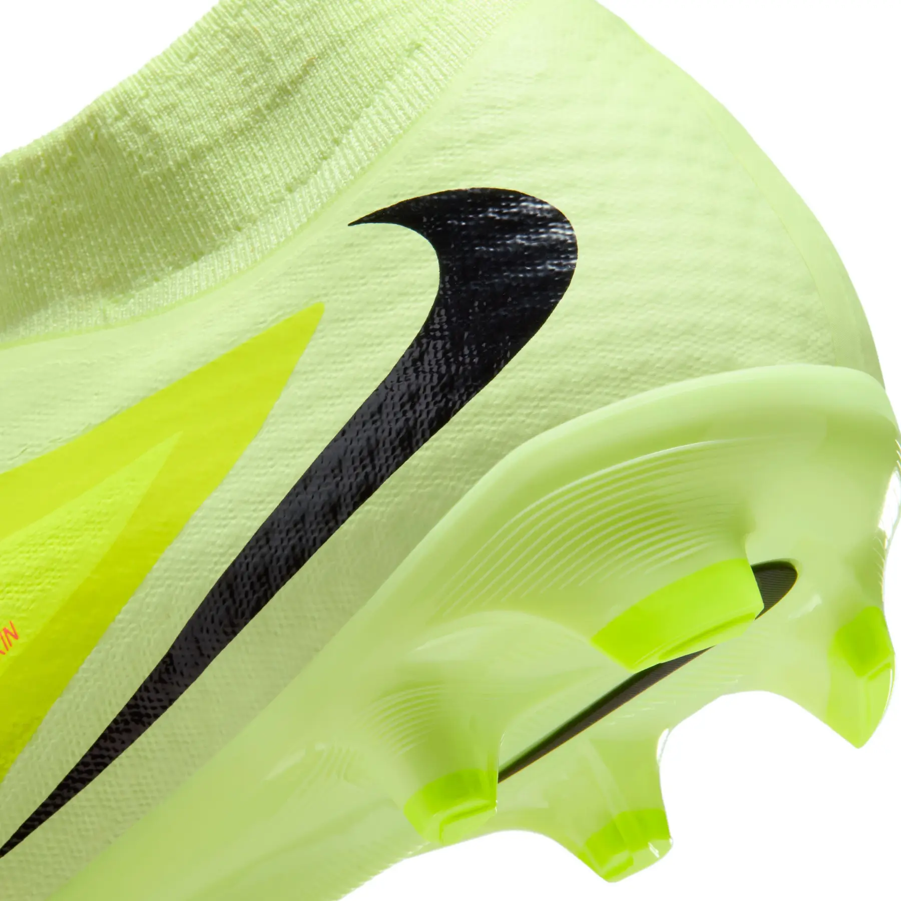 Football Boots Nike Phantom 6 High Academy FG/MG | Foot-Store