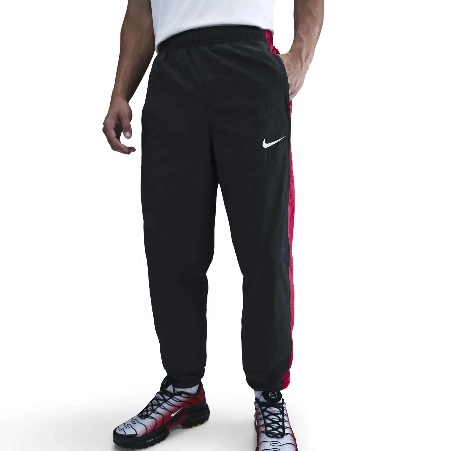nike_hq3393-010_black-gym-red-