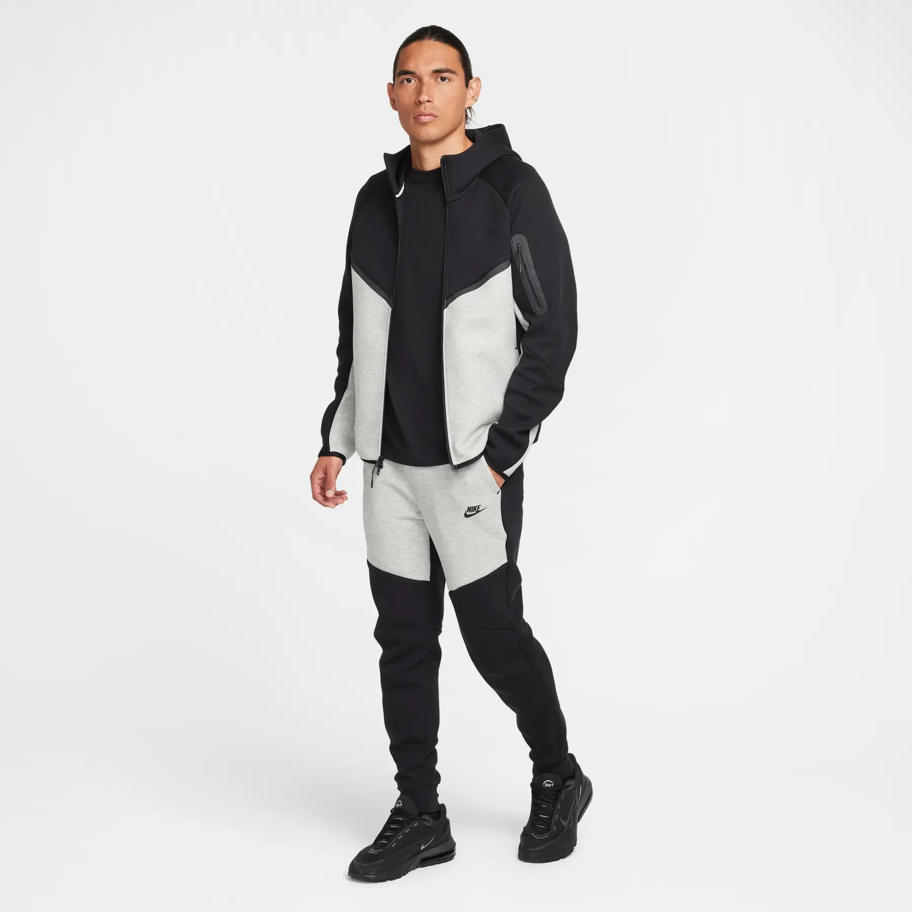 Zip-up hoodie Nike Tech | Foot-Store