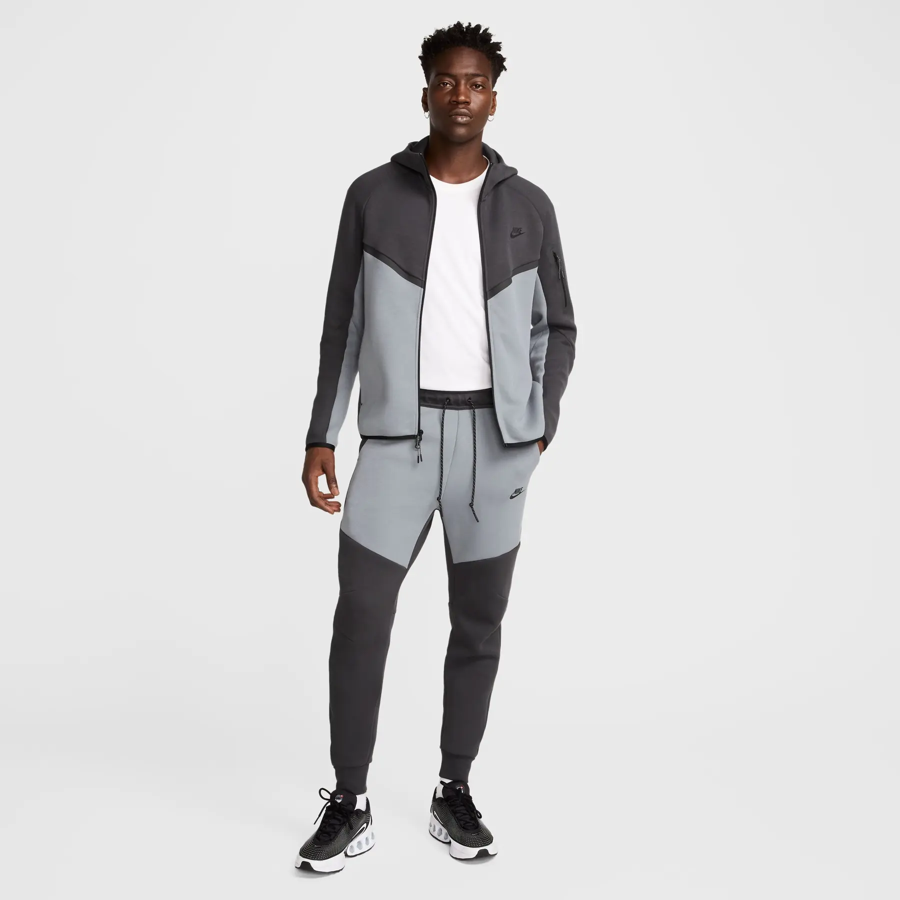 nike_hv0949-061-phsym009-