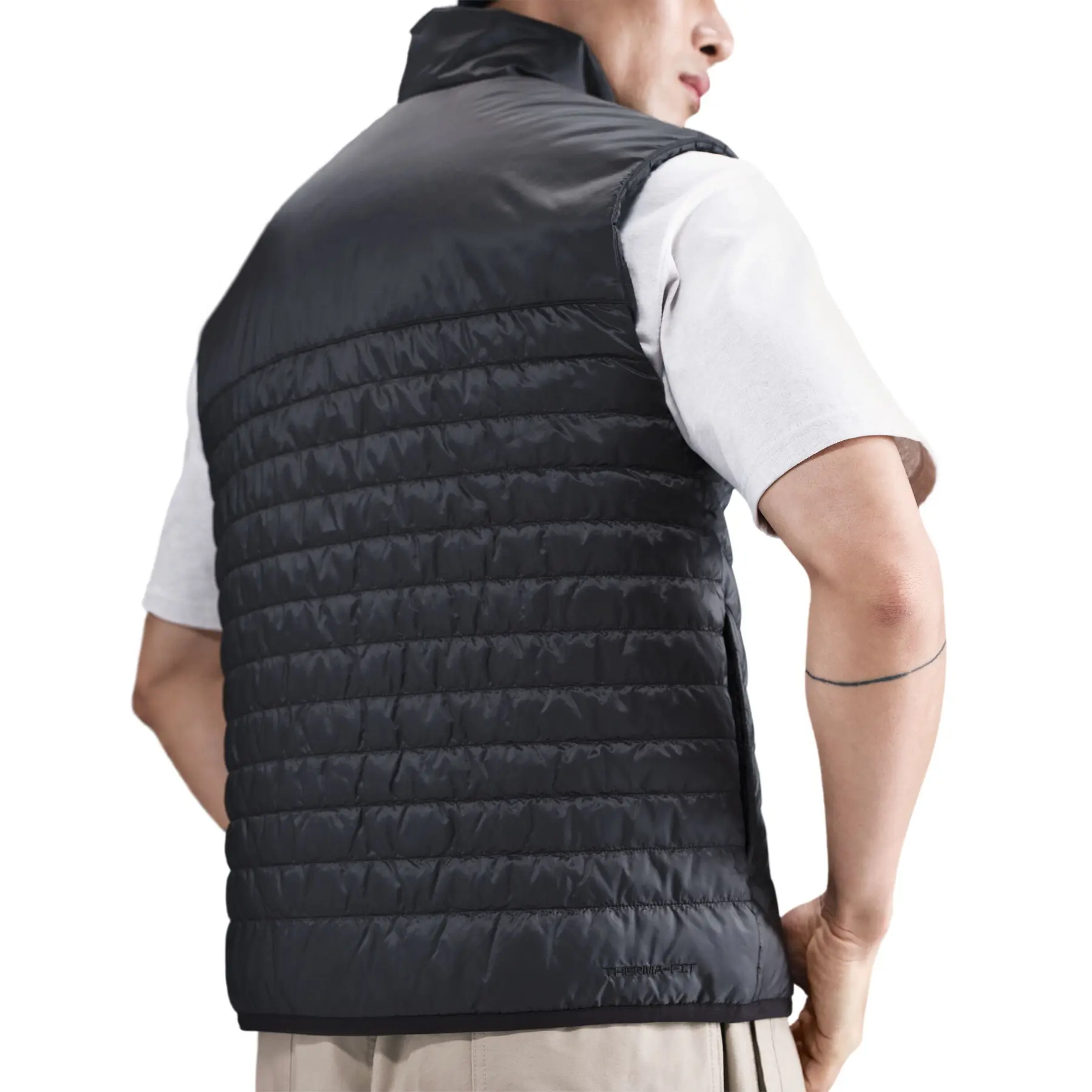 最終価格　海外限定　Nike Tottenham Hotspur ダウンベスト Sleeveless down jacket Nike Tottenham Hotspur | Foot-Store