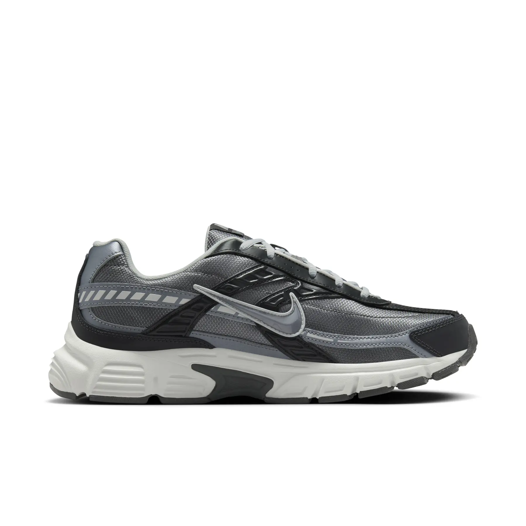 Nike Initiator Cut in half: Nike Initiator Review | RunRepeat main image 3