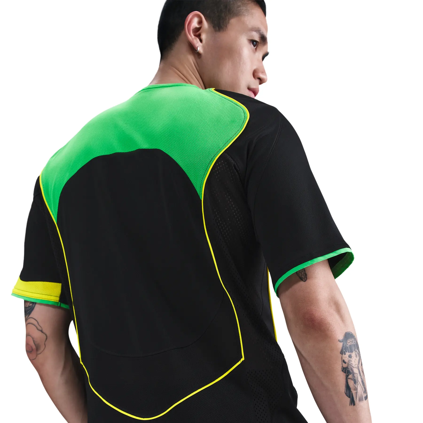 nike_ib4208-010-phsym004.webp