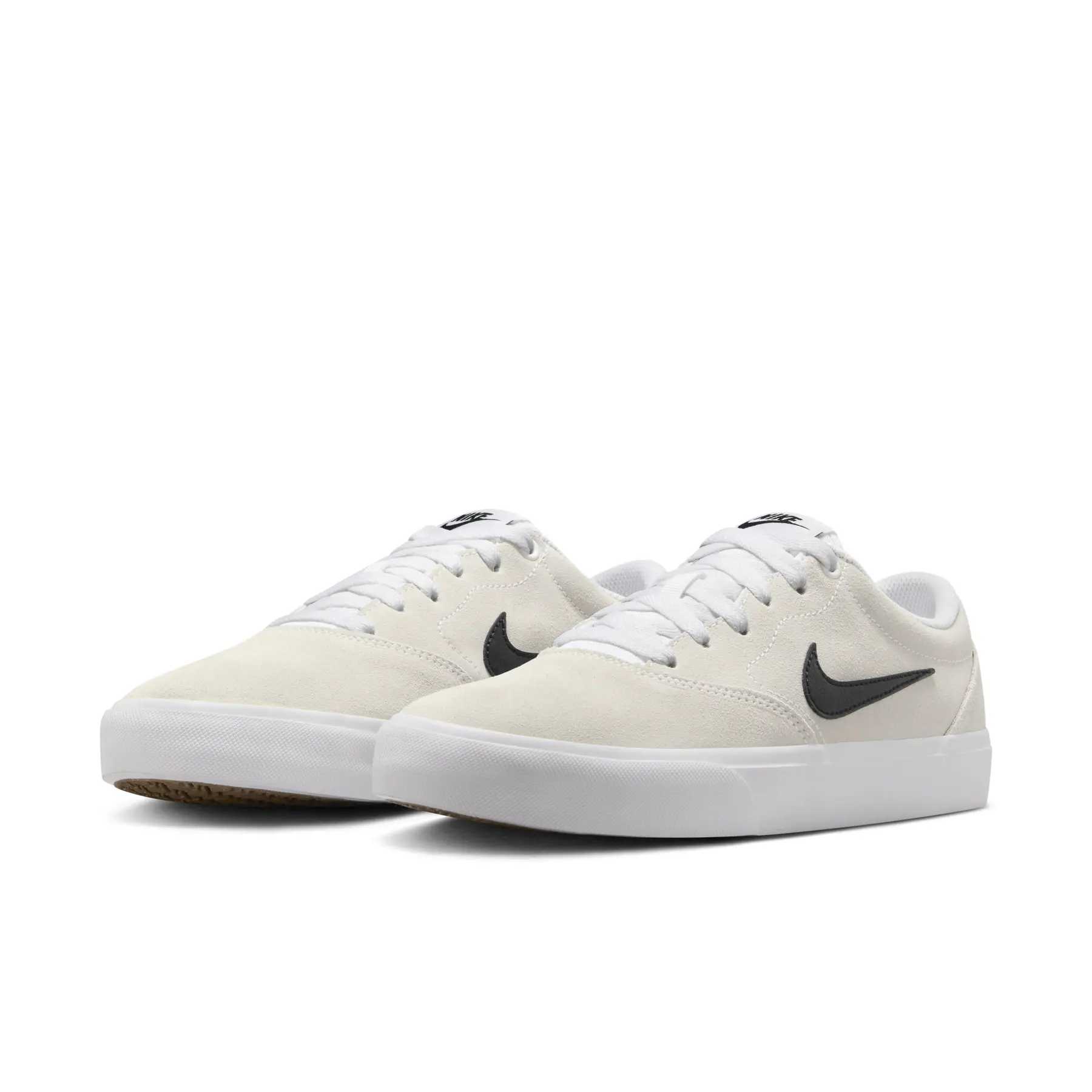 Nike White, Beige & Black Low-Top Suede Sneaker Nike: Beige & Off-White Dunk Low Suede Sneakers | SSENSE main image 4