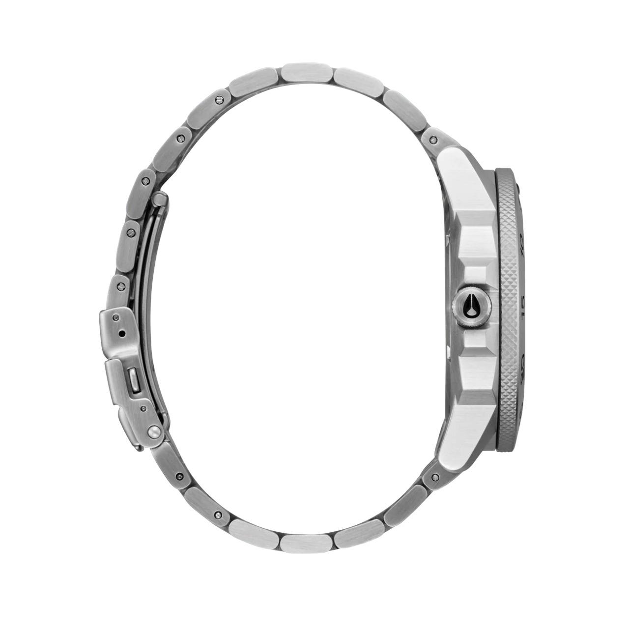 product/n/i/nixon_a1414-625-00_silver-black_3.jpg