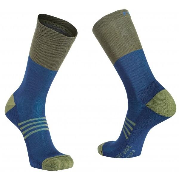 Velo Store - UK Socks Northwave Extreme Pro High | Extra 10% off with Subscription, Postage £16.79 to UK Fedex.