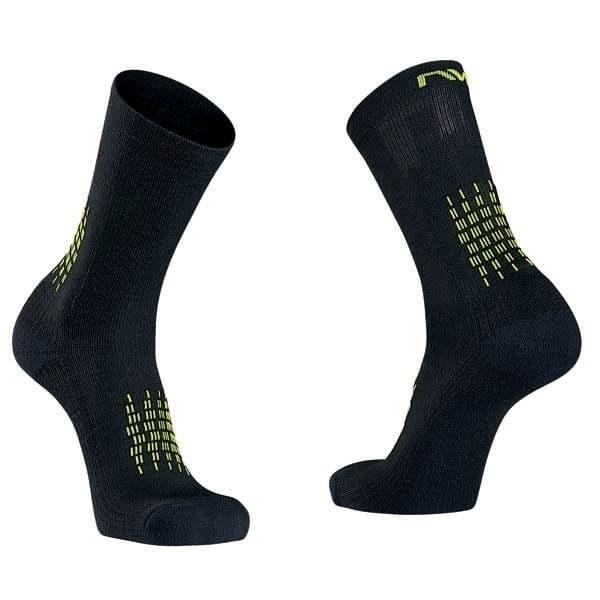 Velo Store - UK High socks Northwave Fast Winter | Extra 10% off with Subscription, Postage £16.79 to UK Fedex.