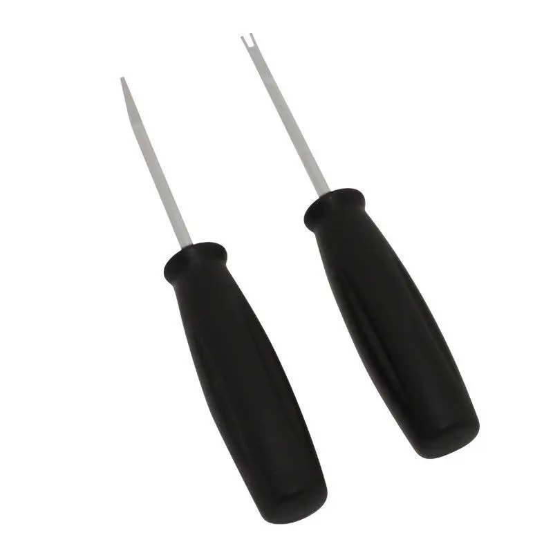 Draht im Stecker entfernen P2R