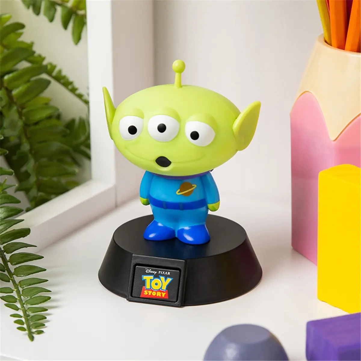 Toy Story Alien Icon Light, 3D Karakterlamp voor Slaapkamer, Bureau of Plank, Zachte Gloed Kinderlamp, Werkt op Batterijen, Verzamelobject – Paladone