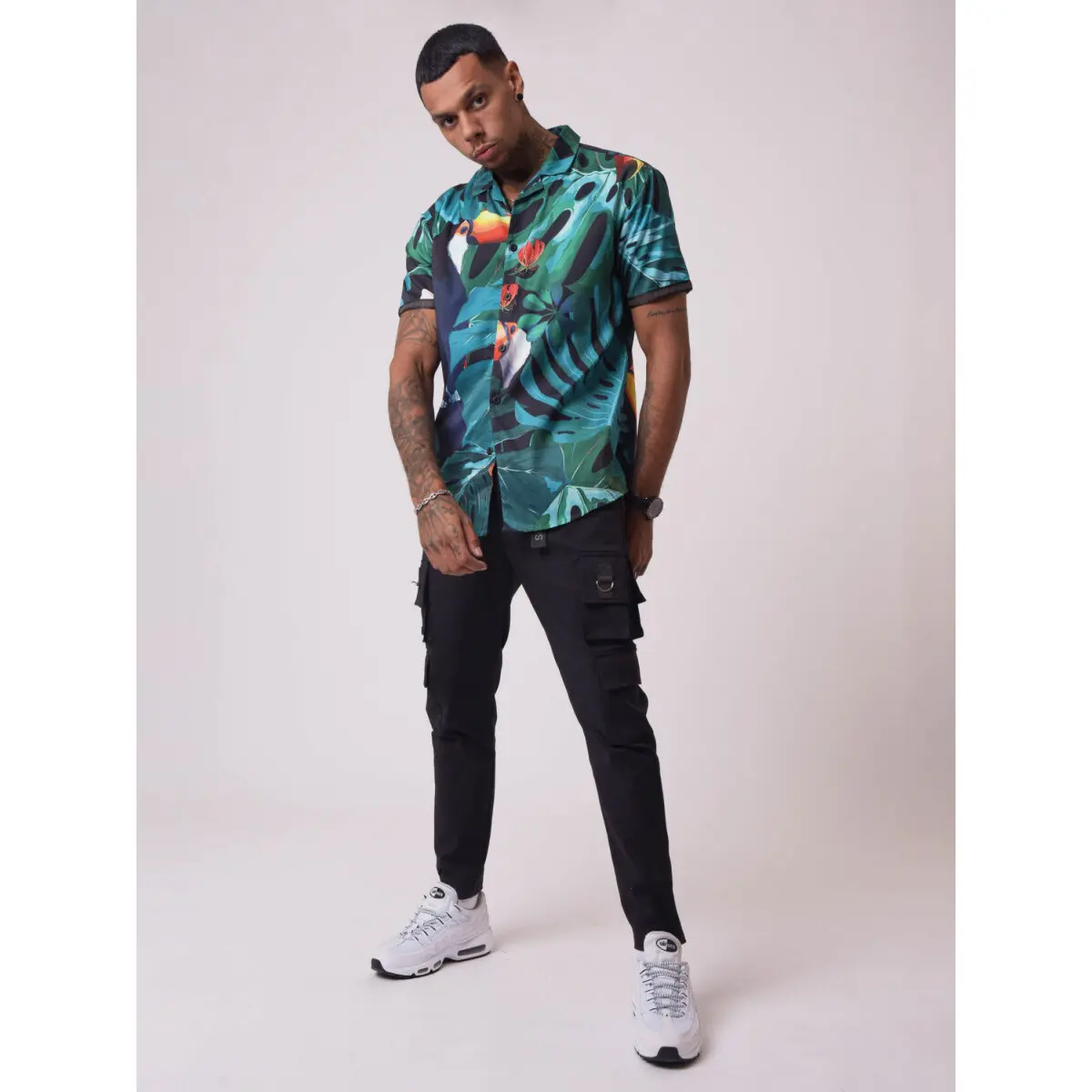 Camicia a maniche corte con motivo tropicale