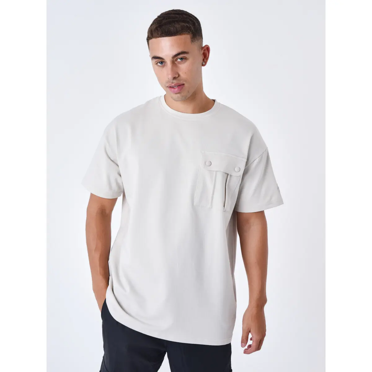 T-shirt con tasche a contrasto