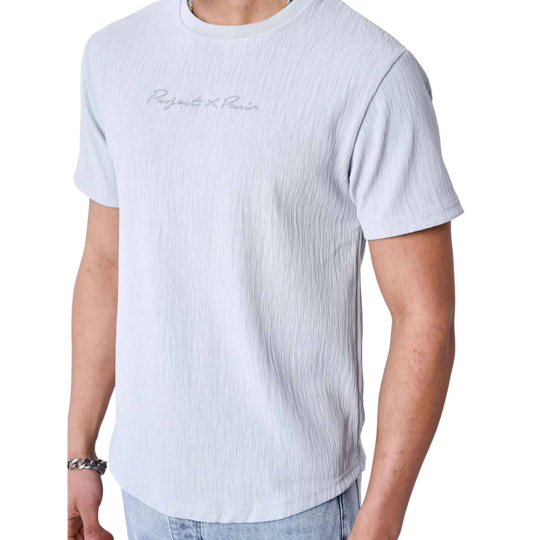 T-shirt elegantemente firmata