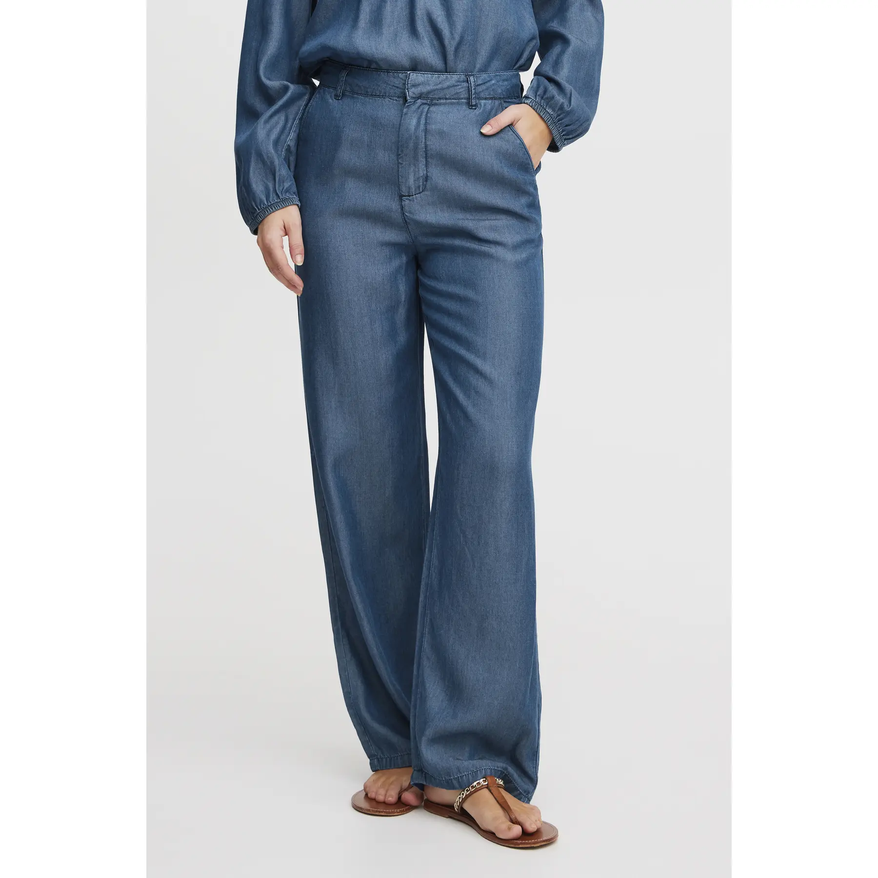 5715376889139 - Jeans Gaja