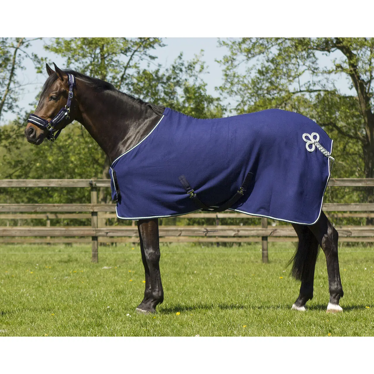 Qhp Bleu Fleece Blanket Ornament