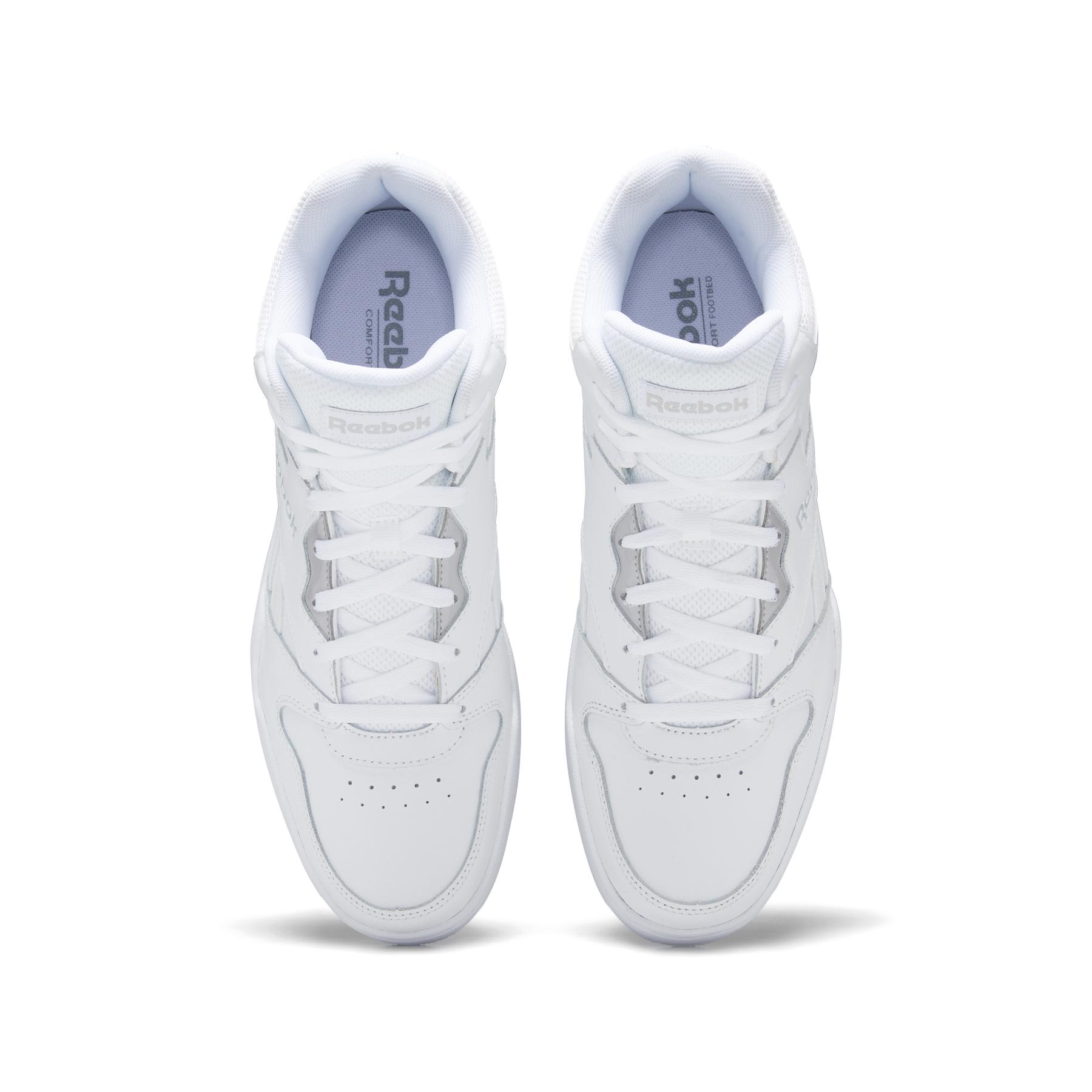 product/r/e/reebok-classics_cn4107_3_footwear_photography_top_portrait_view_white_000.jpg
