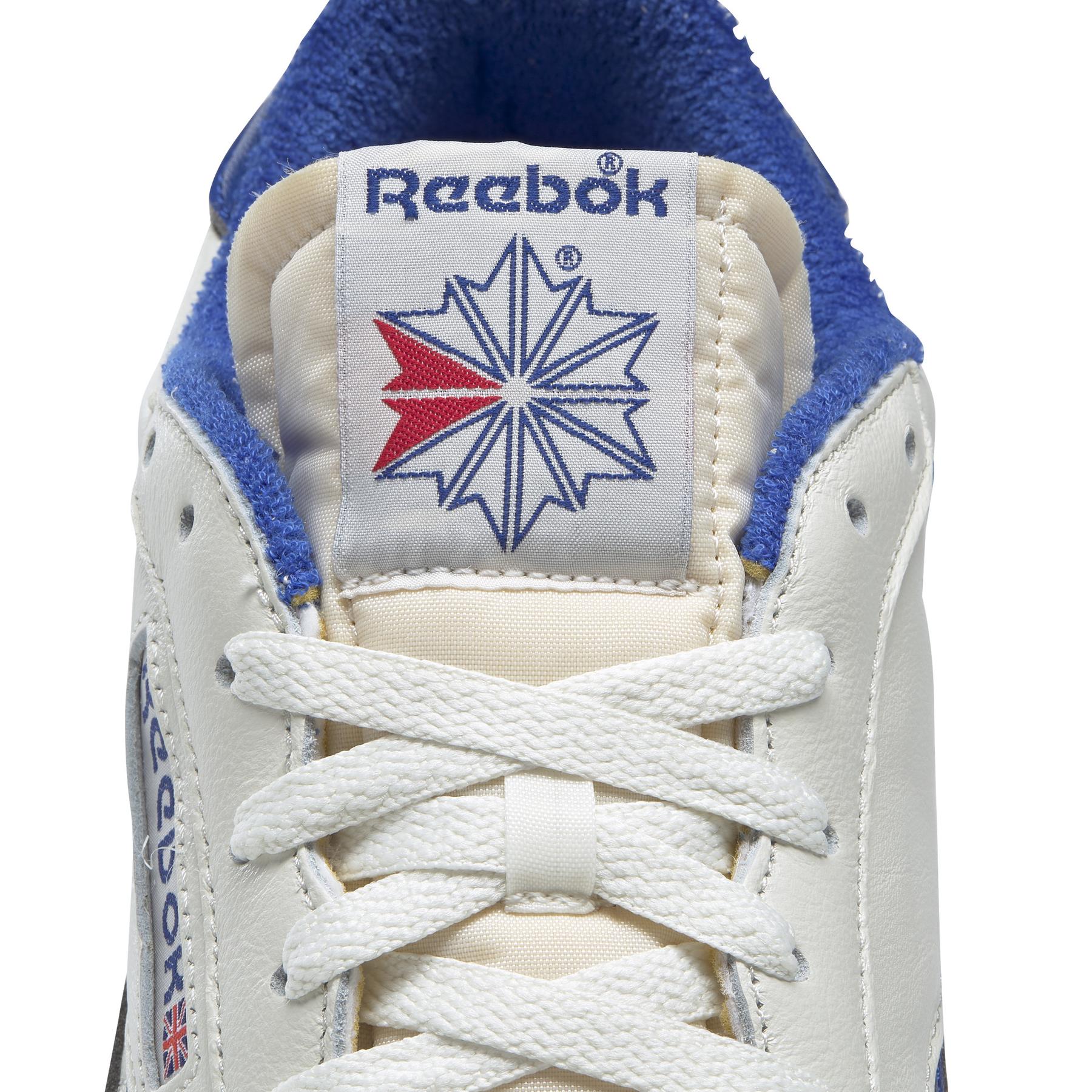 product/r/e/reebok-classics_fw4863_7_footwear_photography_detail_view_1_white_000.jpg