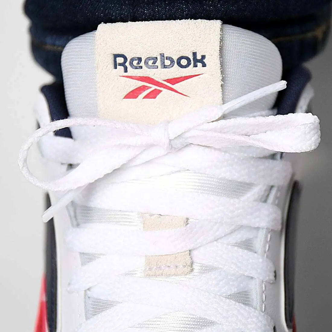 product/r/e/reebok_100205048_ftwrwhite-vectorblue-vectorred_8.jpg