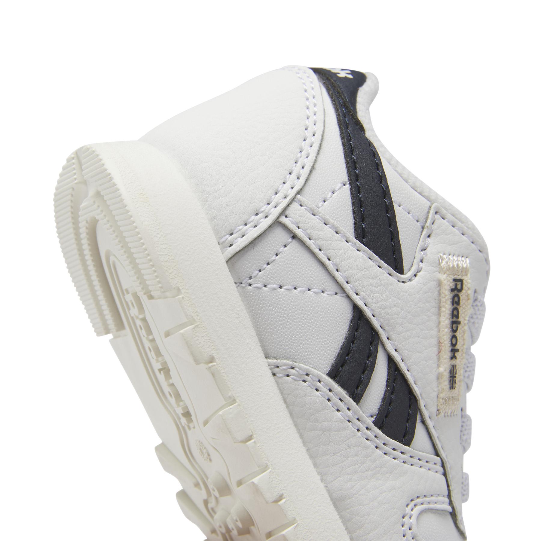 product/r/e/reebok_gy4883_7_footwear_photography_detail_view_1_white.jpg