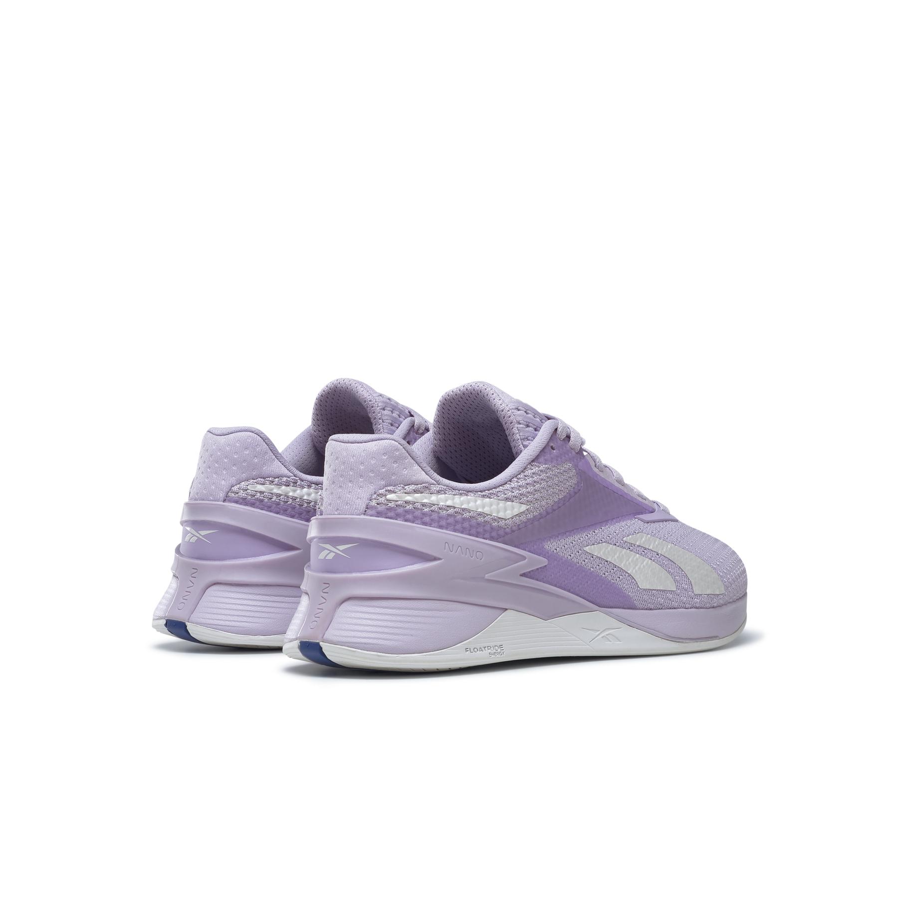product/r/e/reebok_hp6051_6_footwear_photography_back_lateral_top_view_white_000.jpg