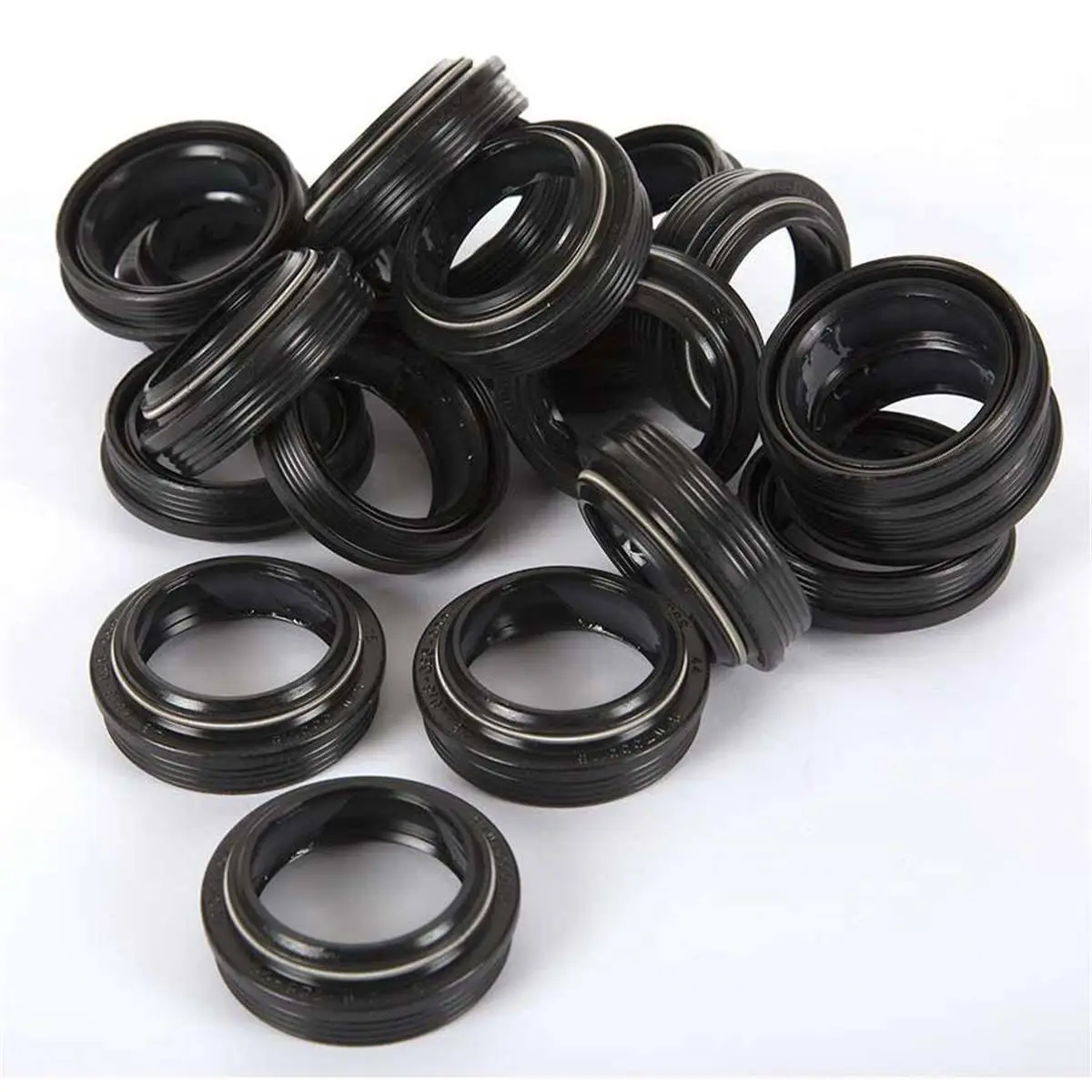 Velo Store - UK RockShox Fork seals Rockshox Dust Seal 30mm (x20) | Extra 10% off with Subscription, Postage £16.79 to UK Fedex.