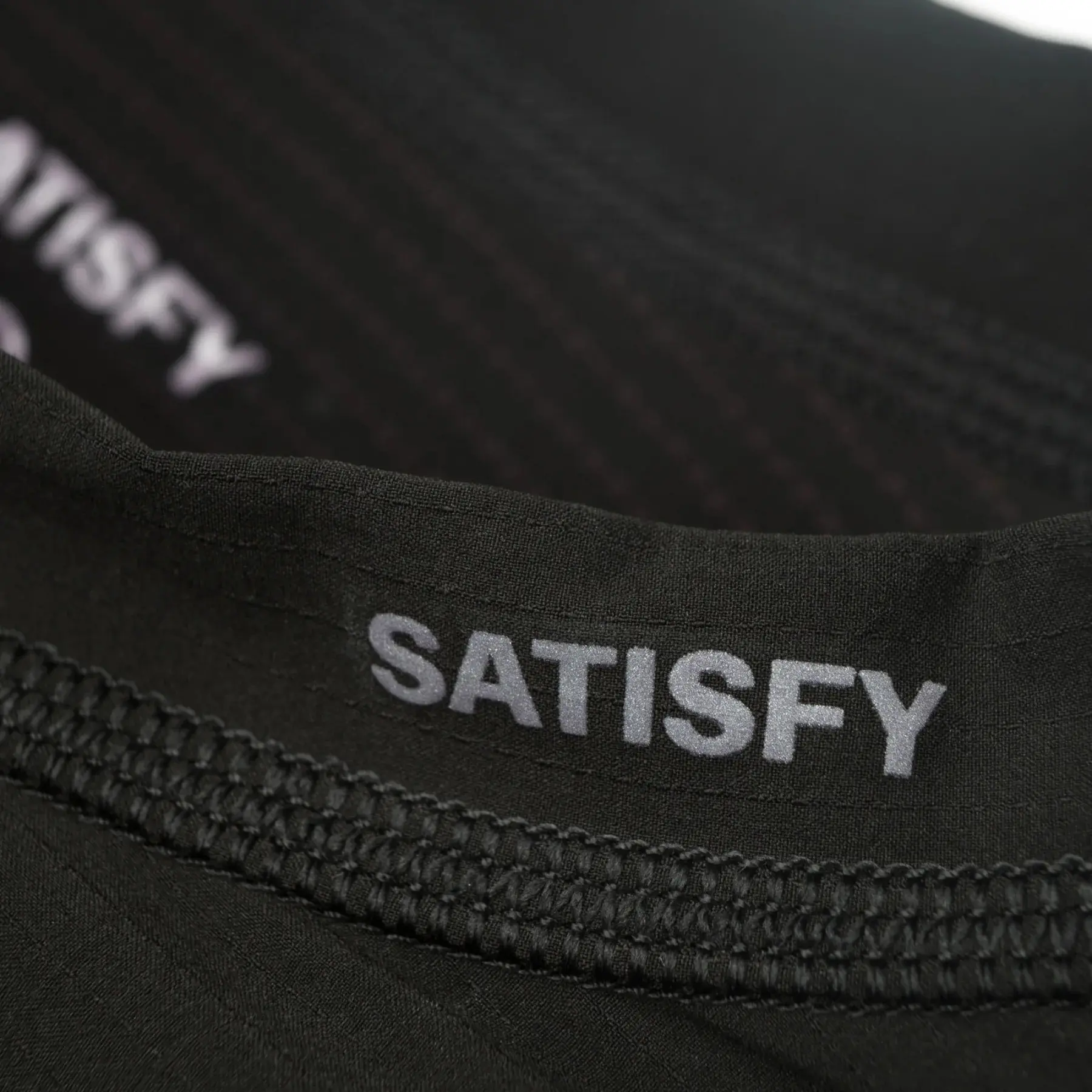 product/s/a/satisfy_11010-bk_black_6.jpg