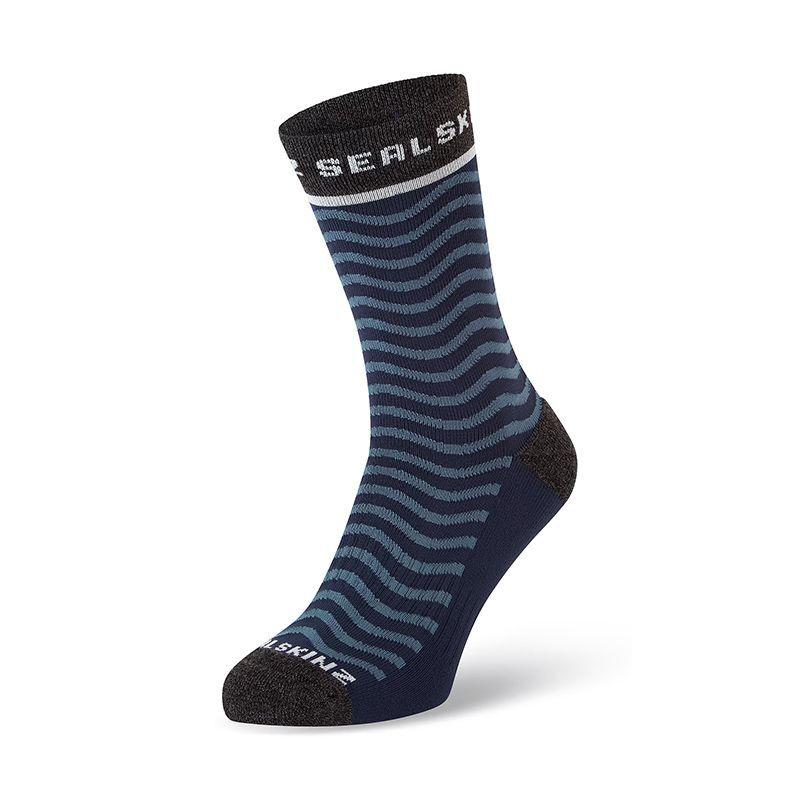 Velo Store - UK SealSkinz Football Socks Sealskinz Rudham | Extra 10% off with Subscription, Postage £16.79 to UK Fedex.