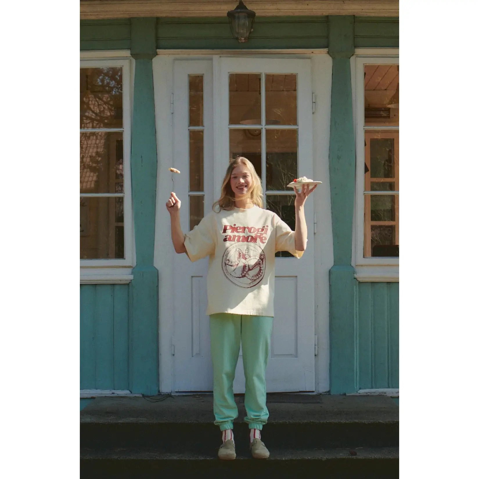 Damen T-Shirt She is Sunday Pierogi