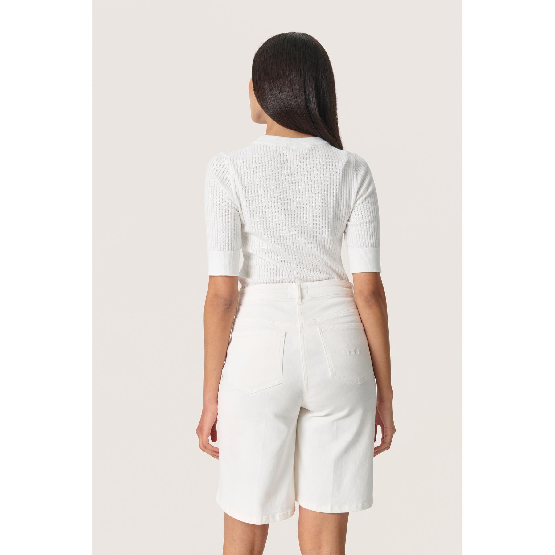 product/s/o/soaked-in-luxury_30407185-111001_6.jpg