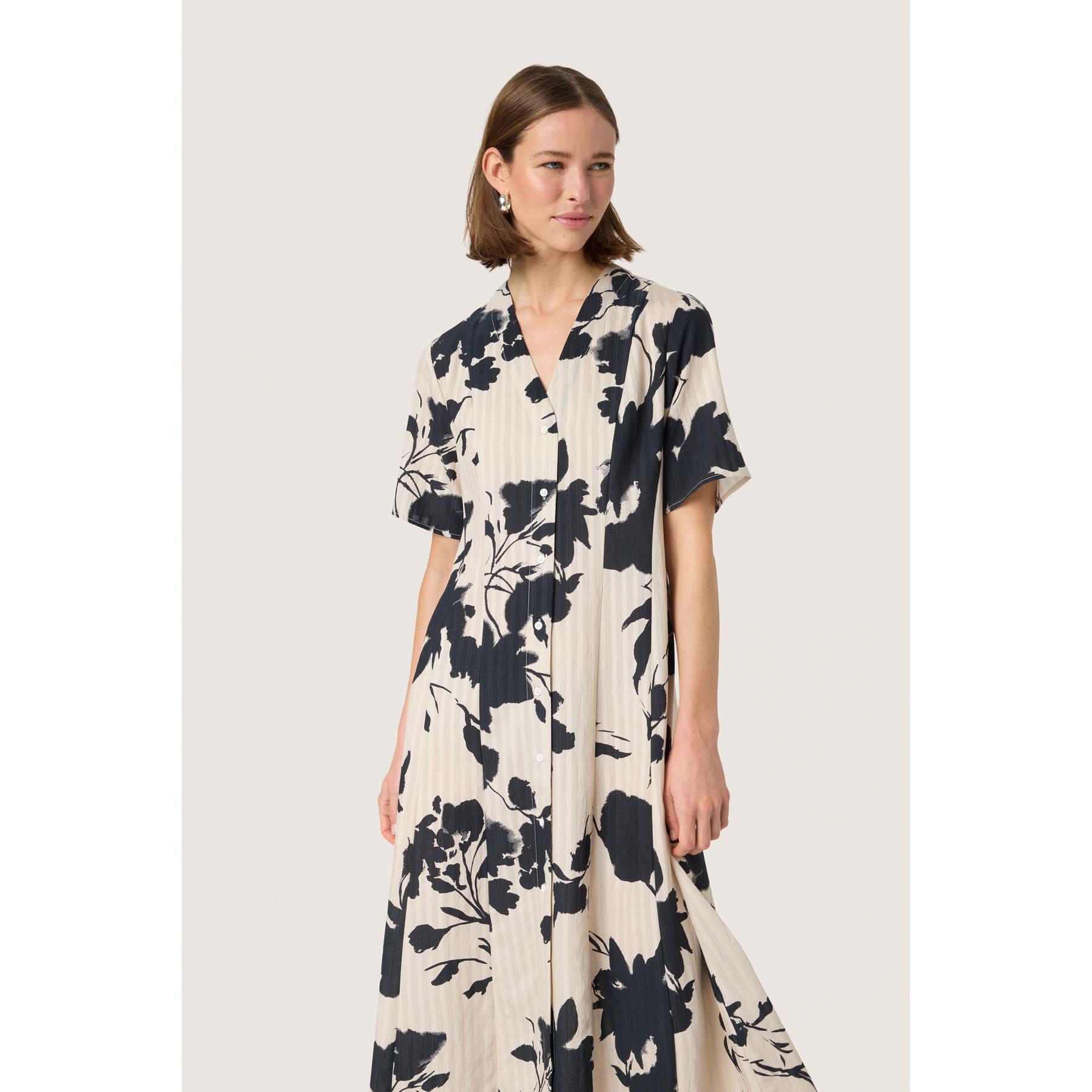 product/s/o/soaked-in-luxury_30408427-303944_5.jpg