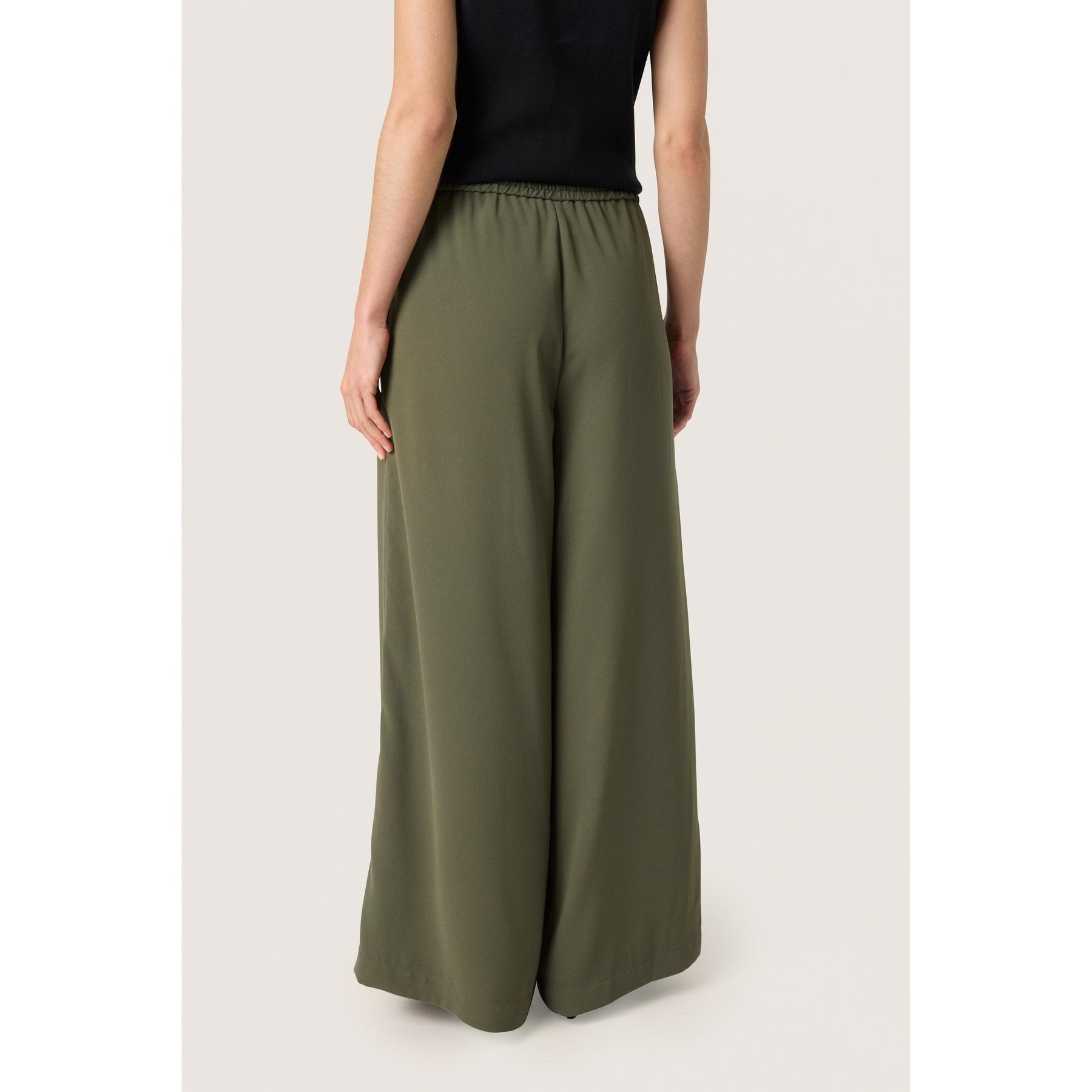 product/s/o/soaked-in-luxury_30408448-190511_5.jpg