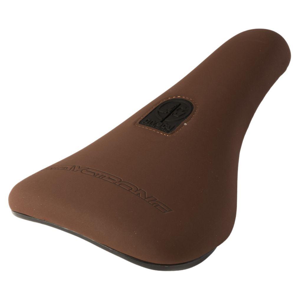Velo Store - UK Saddle slim Stay Strong Cut Off Pivotal | Extra 10% off with Subscription, Postage £16.79 to UK Fedex.
