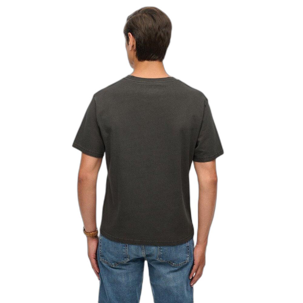 5063634004979 - T-Shirt Essentials