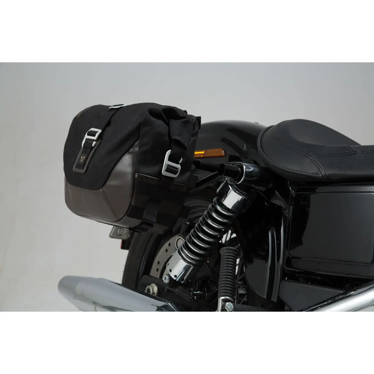 Paar Seitenkoffer SW-Motech Legend Gear LC Harley-Davidson Dyna Wide Glide (09-17)