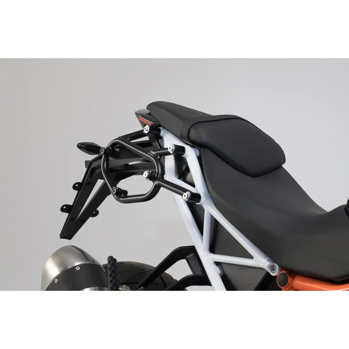 Halterung für rechte Seitentasche SW-Motech SLC. KTM 1290 Super Duke R (13-19).