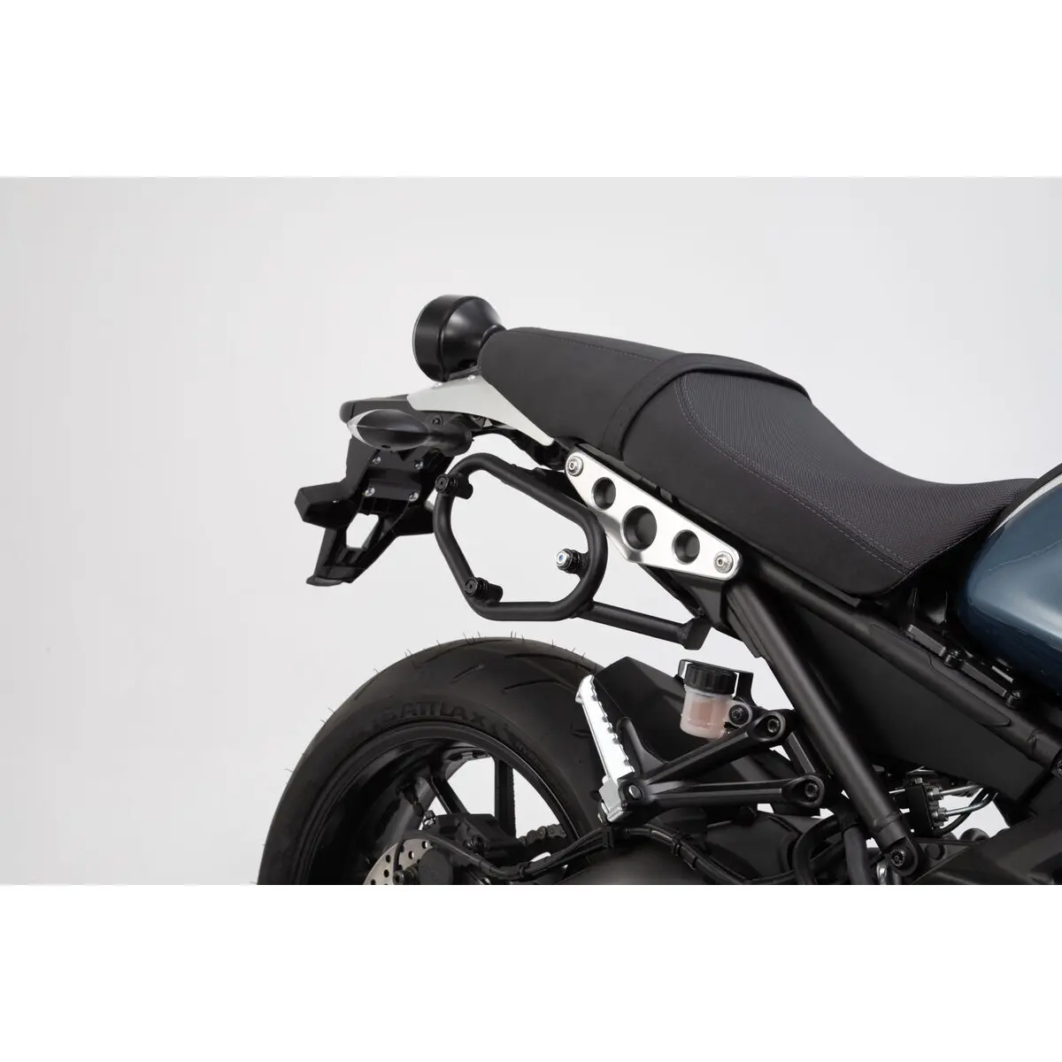 Halterung für rechte Seitentasche SW-Motech SLC. Yamaha XSR 900 (15-21).